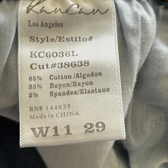 Rancan Distressed Cuffed Hem Medium Wash denim shorts Size11 Women’s - Picture 4 of 5